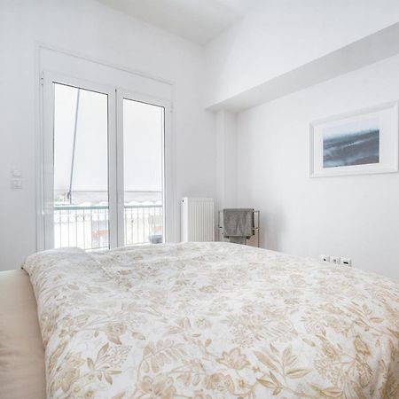 Stylish, Sunny New 2 Bedroom, Prime Central Athen Exterior foto