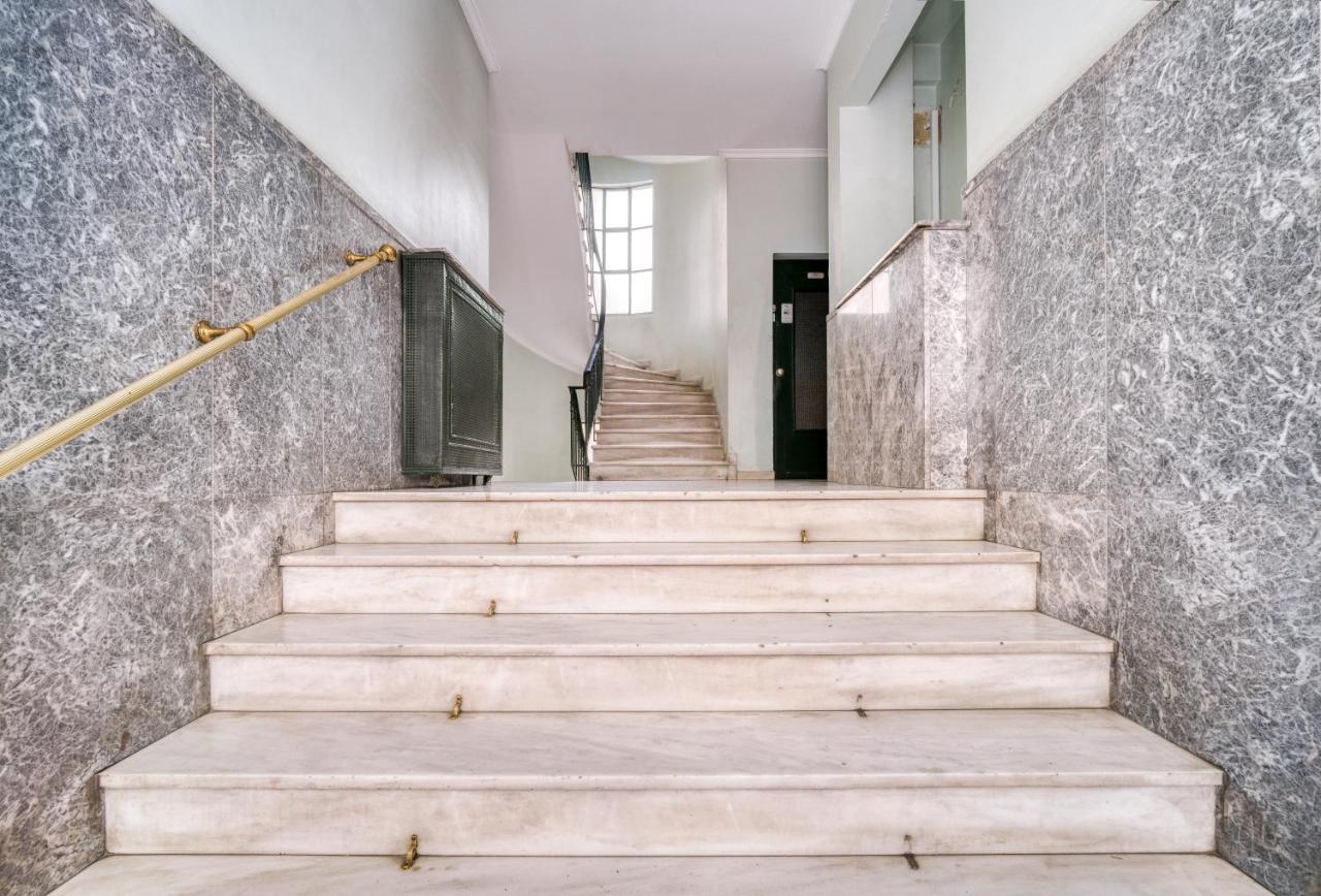 Stylish, Sunny New 2 Bedroom, Prime Central Athen Exterior foto