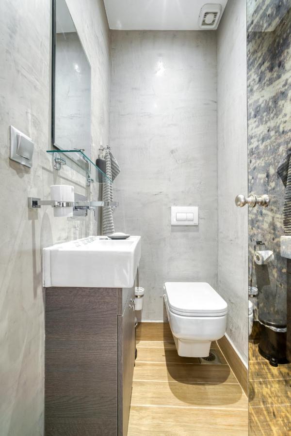 Stylish, Sunny New 2 Bedroom, Prime Central Athen Exterior foto