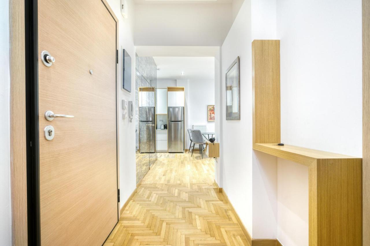 Stylish, Sunny New 2 Bedroom, Prime Central Athen Exterior foto